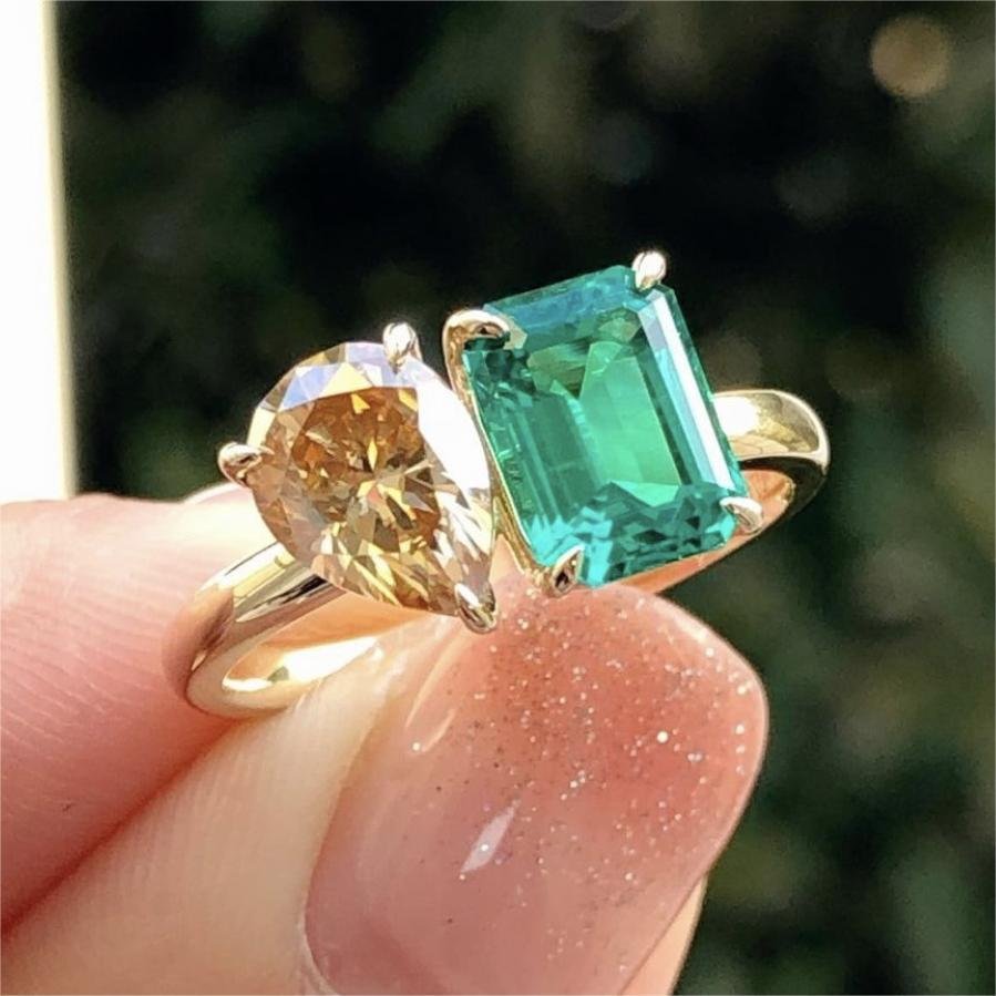 Fashion Jewelry Creative Double Main Stone Lady Green Yellow Zircon Square Stone Ring Female Luxury Crystal Engagement Ring Classic Gold Color Wedding Rings For Women Minimalist Bands - Image 5