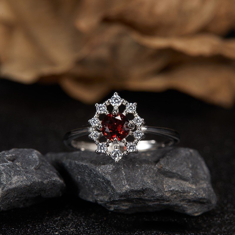 High-grade Light Luxury S925 Sterling Silver Ring - Image 3