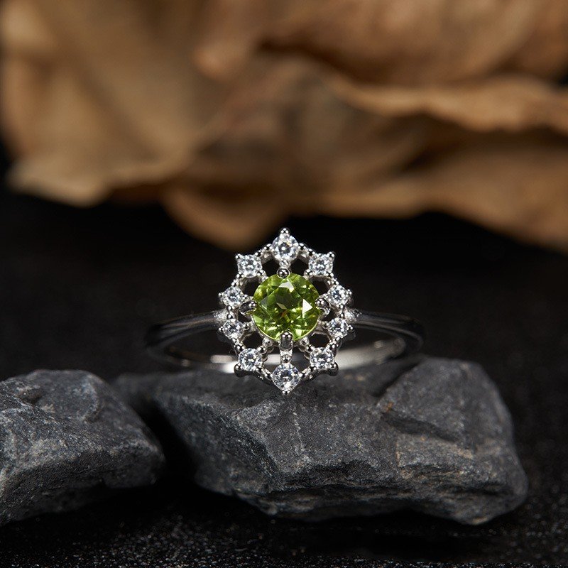 High-grade Light Luxury S925 Sterling Silver Ring - Image 4